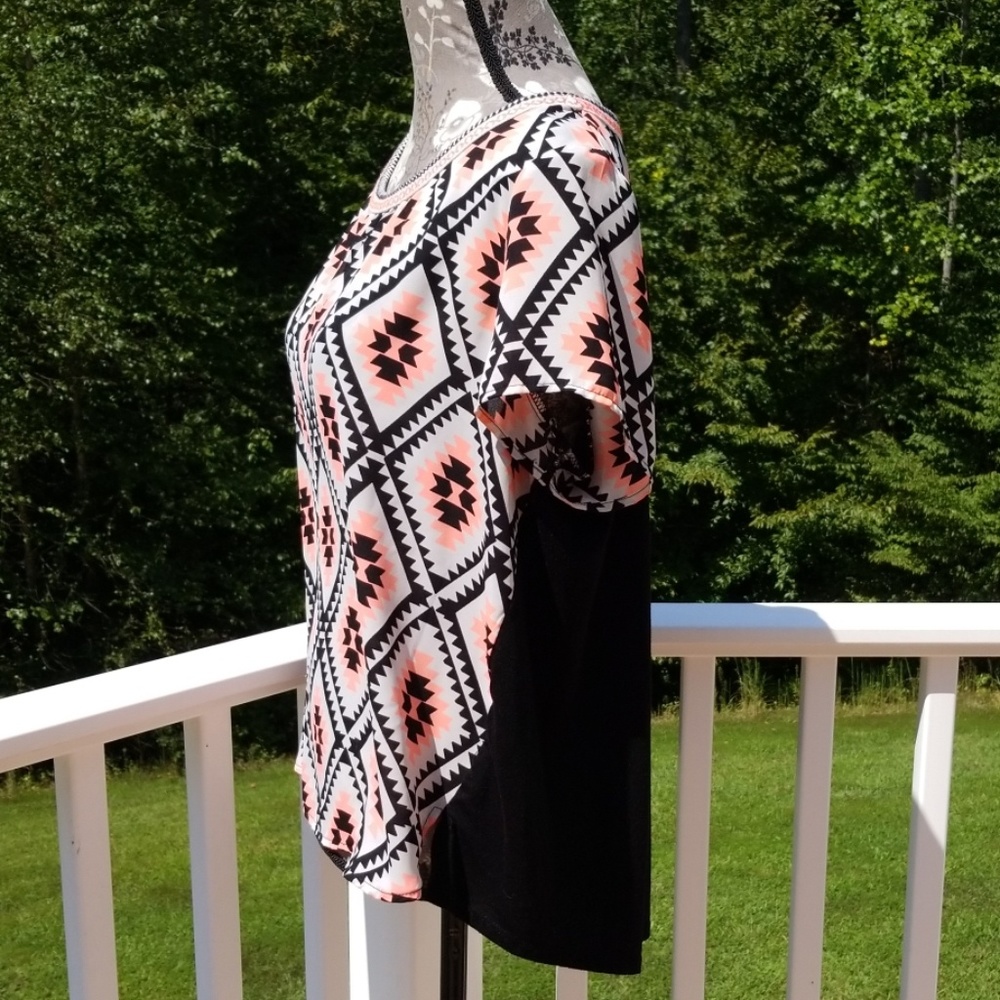 Aztec top - Picture 3 of 7